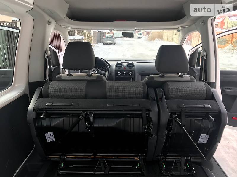 Грузопассажирский фургон Volkswagen Caddy 2012 в Хмельницком