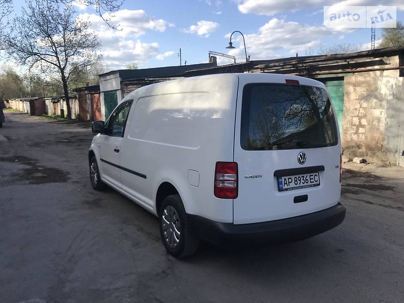 Вантажопасажирський фургон Volkswagen Caddy 2012 в Запоріжжі