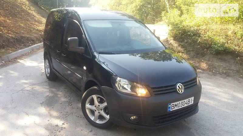 Седан Volkswagen Caddy 2013 в Сумах