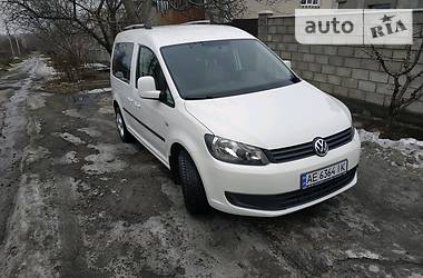 Седан Volkswagen Caddy 2012 в Каменском