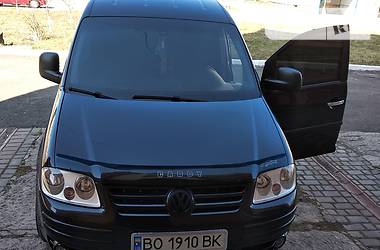 Вантажопасажирський фургон Volkswagen Caddy 2010 в 