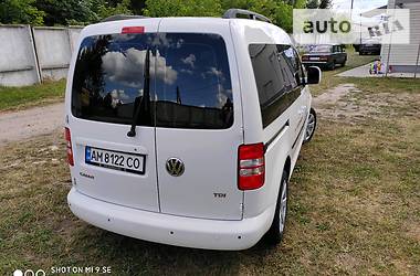 Универсал Volkswagen Caddy 2015 в Киеве