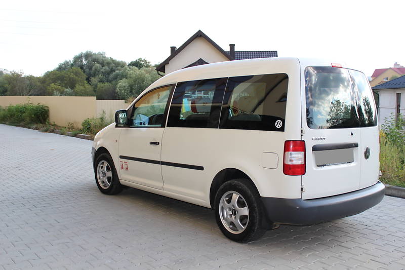 Минивэн Volkswagen Caddy 2009 в Черновцах