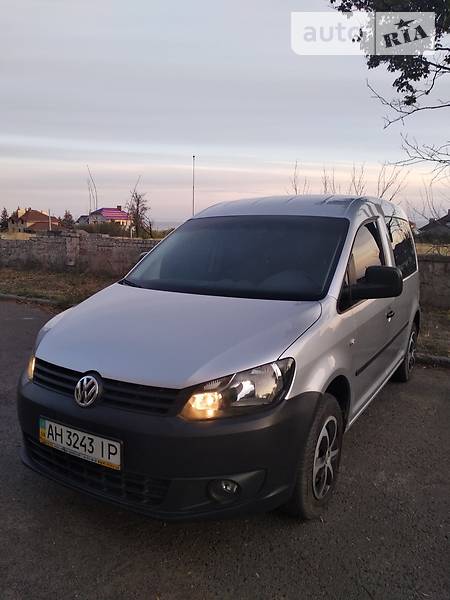 Грузопассажирский фургон Volkswagen Caddy 2011 в Мариуполе