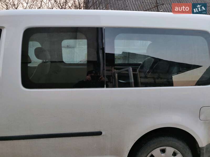 Минивэн Volkswagen Caddy 2015 в Хмельницком
