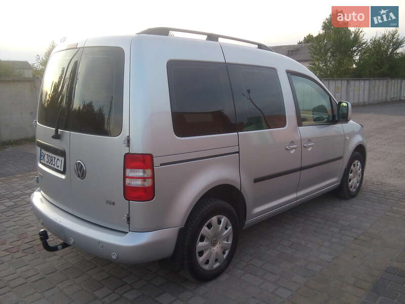 Минивэн Volkswagen Caddy 2011 в Рокитном