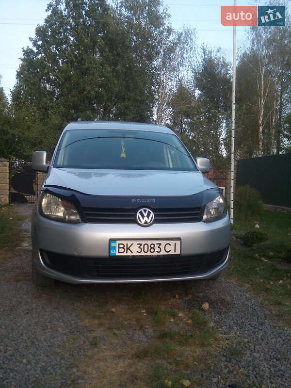 Минивэн Volkswagen Caddy 2011 в Рокитном