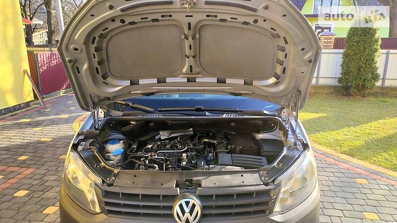 Грузопассажирский фургон Volkswagen Caddy 2011 в Черновцах