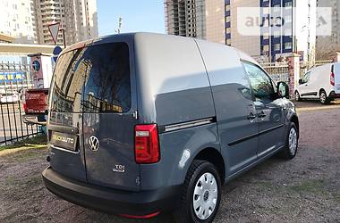 Вантажопасажирський фургон Volkswagen Caddy 2015 в 