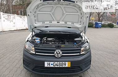 Вантажопасажирський фургон Volkswagen Caddy 2017 в 