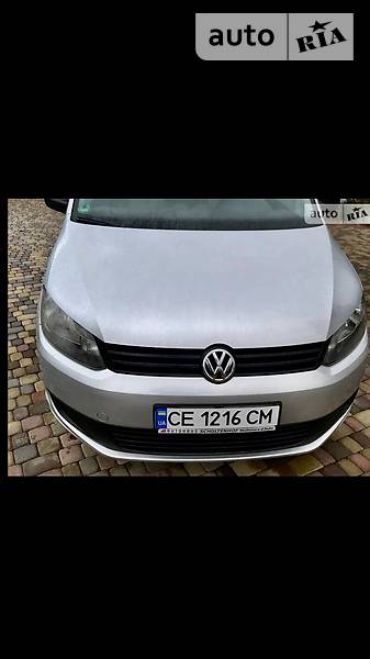 Вантажопасажирський фургон Volkswagen Caddy 2012 в Чернівцях