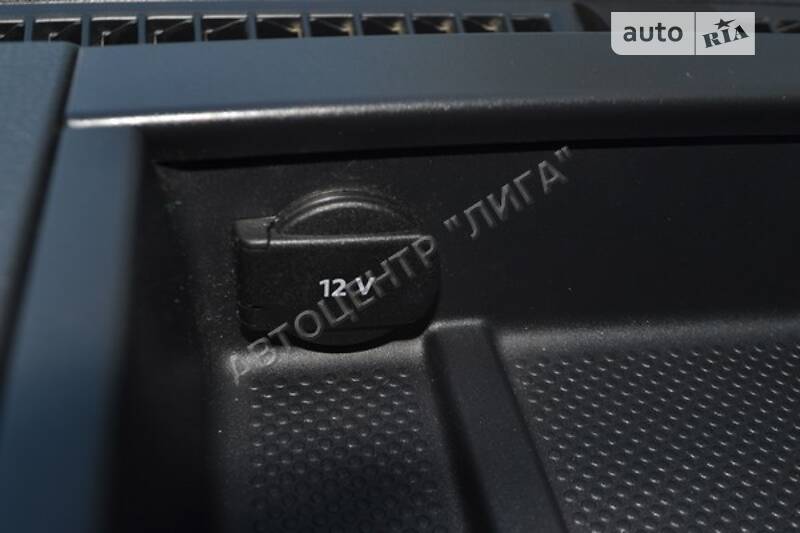 Вантажопасажирський фургон Volkswagen Caddy 2016 в Хмельницькому