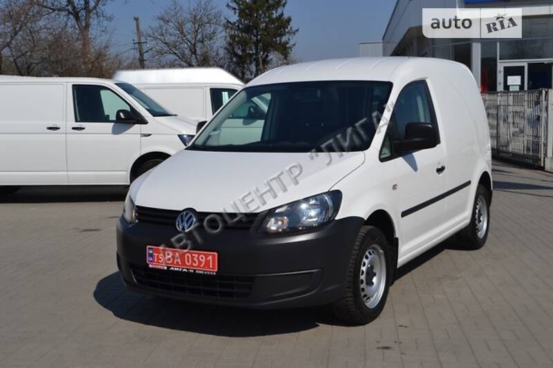 Вантажопасажирський фургон Volkswagen Caddy 2015 в Хмельницькому