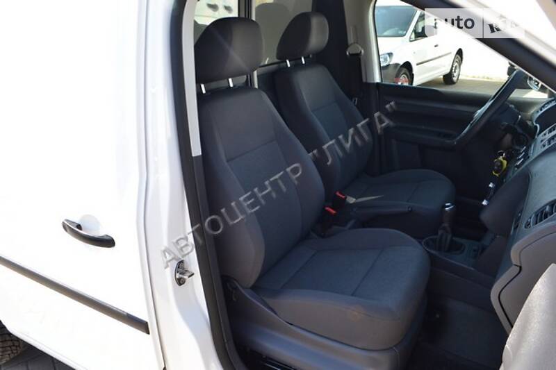 Вантажопасажирський фургон Volkswagen Caddy 2015 в Хмельницькому