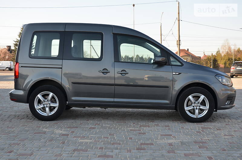 Мінівен Volkswagen Caddy 2016 в Луцьку