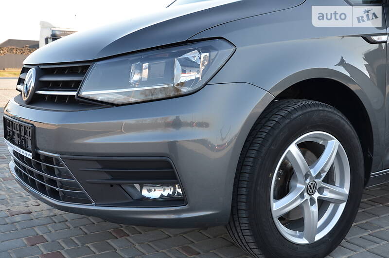 Мінівен Volkswagen Caddy 2016 в Луцьку