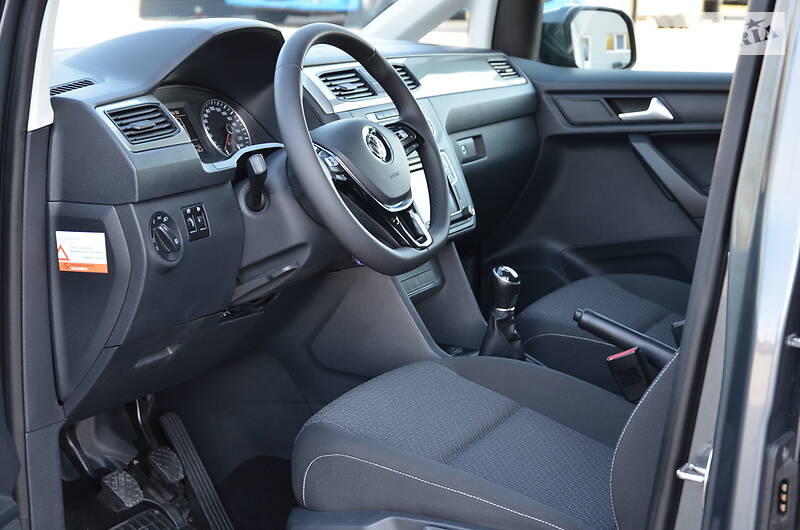 Мінівен Volkswagen Caddy 2016 в Луцьку