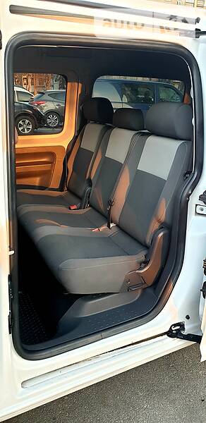 Універсал Volkswagen Caddy 2012 в Житомирі