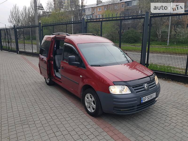 Вантажопасажирський фургон Volkswagen Caddy 2005 в Запоріжжі