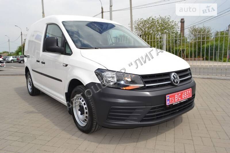 Вантажопасажирський фургон Volkswagen Caddy 2015 в Хмельницькому