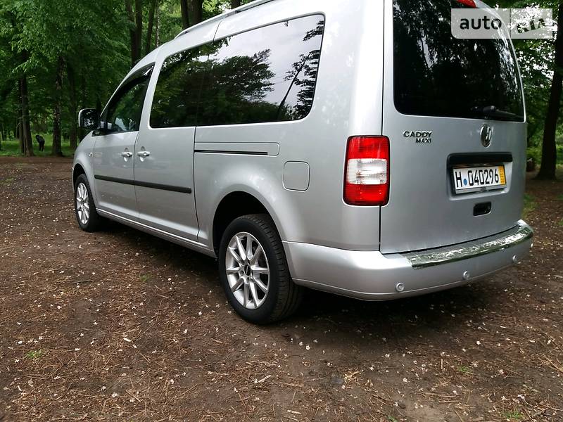Мінівен Volkswagen Caddy 2010 в Чернівцях