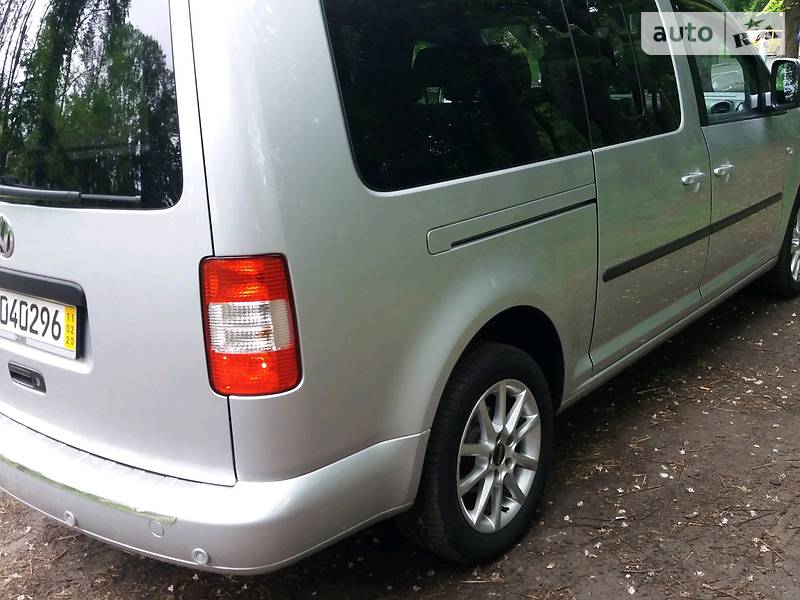 Мінівен Volkswagen Caddy 2010 в Чернівцях