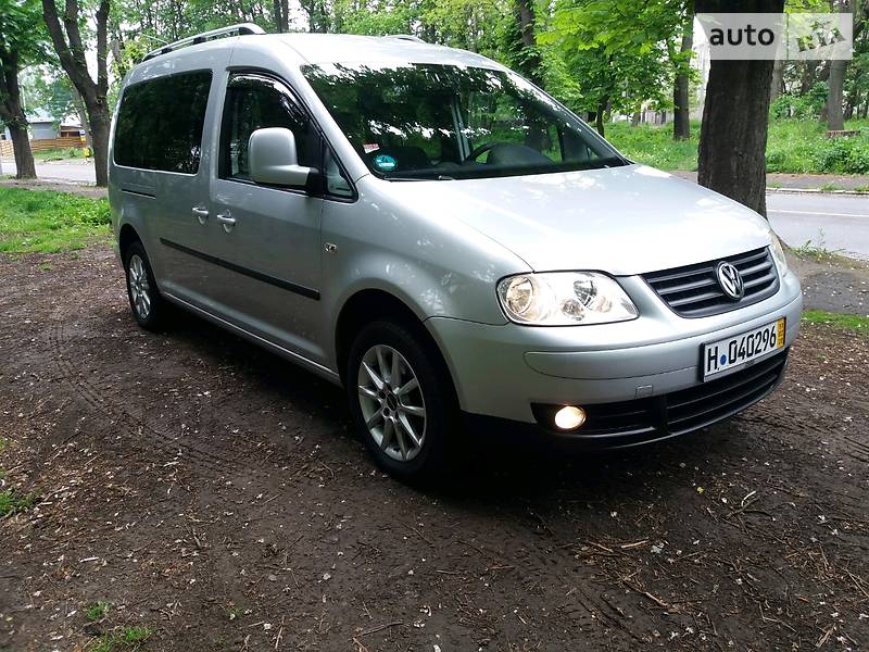 Мінівен Volkswagen Caddy 2010 в Чернівцях