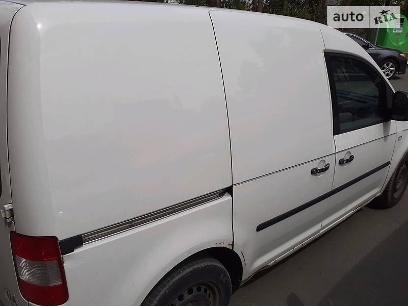 Вантажопасажирський фургон Volkswagen Caddy 2006 в Києві