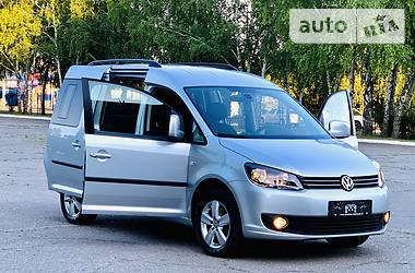 Мінівен Volkswagen Caddy 2014 в 