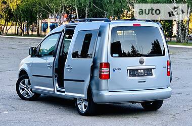 Мінівен Volkswagen Caddy 2014 в 