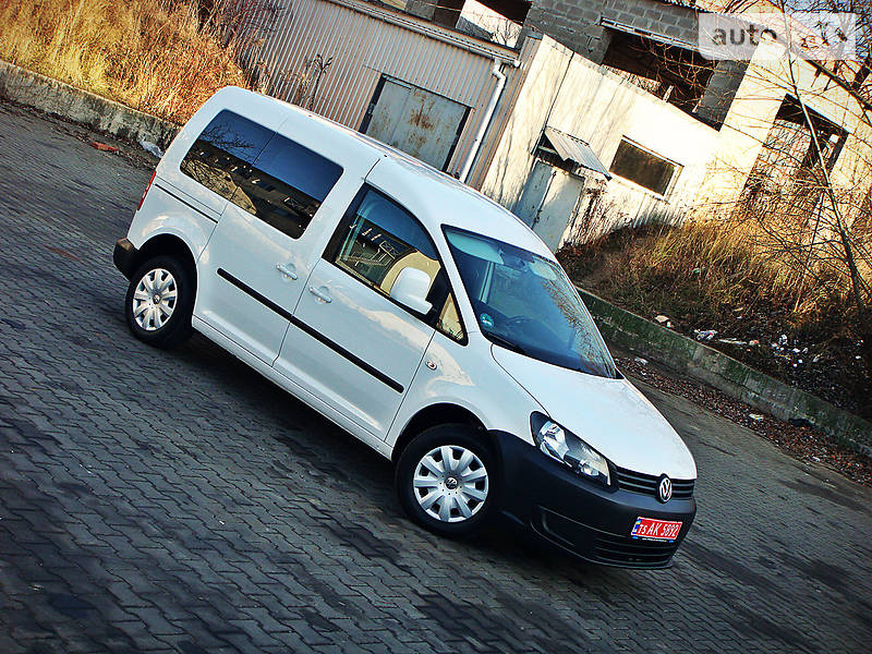 Мінівен Volkswagen Caddy 2014 в 