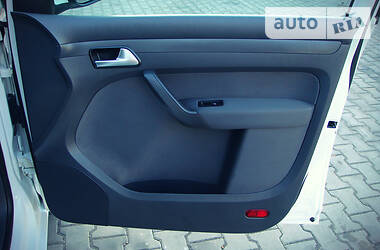 Мінівен Volkswagen Caddy 2014 в 