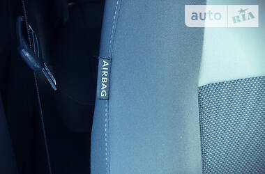 Мінівен Volkswagen Caddy 2014 в 