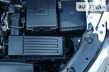 Мінівен Volkswagen Caddy 2014 в 