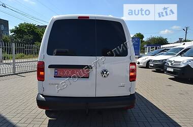 Грузопассажирский фургон Volkswagen Caddy 2016 в Хмельницком