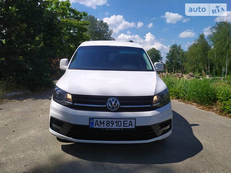 Мінівен Volkswagen Caddy 2016 в Києві
