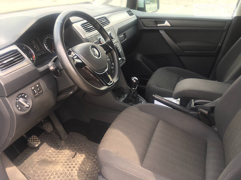 Вантажопасажирський фургон Volkswagen Caddy 2015 в Луцьку фото 20 Вантажопасажирський фургон Volkswagen Caddy 2015 в Луцьку