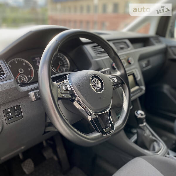 Вантажопасажирський фургон Volkswagen Caddy 2017 в Харкові