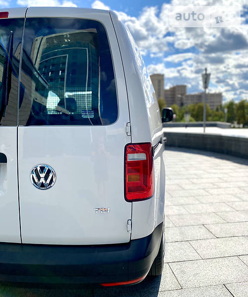 Вантажопасажирський фургон Volkswagen Caddy 2017 в Харкові