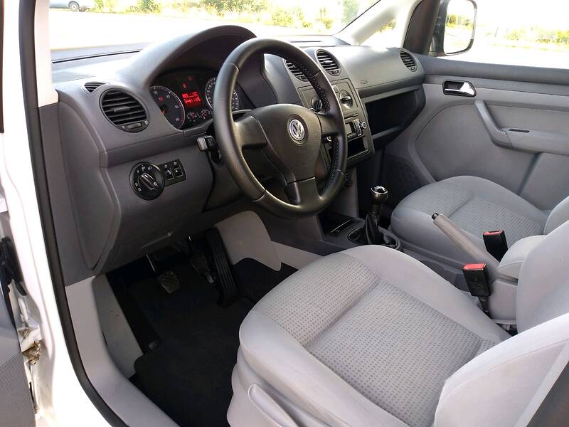 Мінівен Volkswagen Caddy 2008 в Дрогобичі