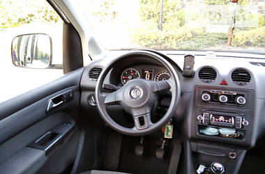 Універсал Volkswagen Caddy 2013 в Києві