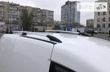 Мінівен Volkswagen Caddy 2017 в Києві