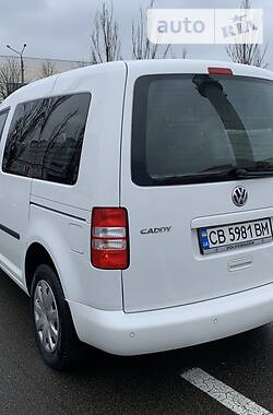 Универсал Volkswagen Caddy 2013 в Киеве