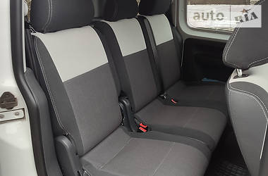 Мінівен Volkswagen Caddy 2010 в 