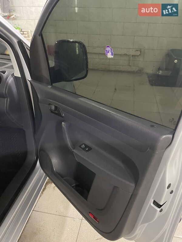 Вантажний фургон Volkswagen Caddy 2014 в Чорноморську фото 15 Вантажний фургон Volkswagen Caddy 2014 в Чорноморську