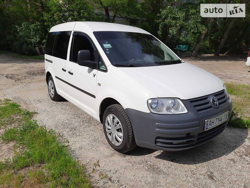 Минивэн Volkswagen Caddy 2010 в Павлограде