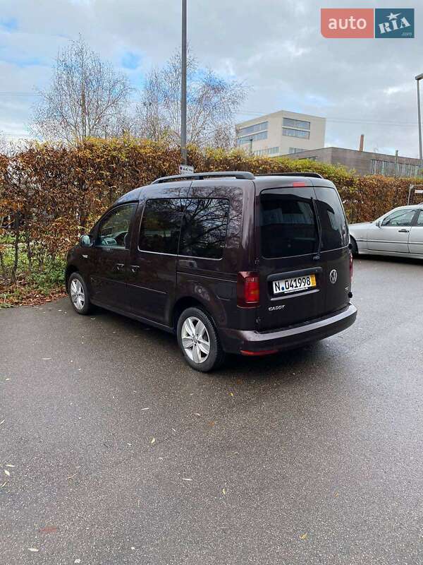 Мінівен Volkswagen Caddy 2017 в Кривому Розі