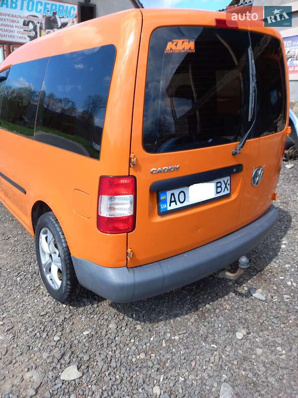 Минивэн Volkswagen Caddy 2005 в Рахове