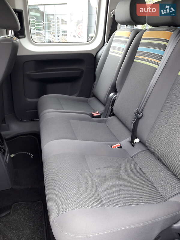 Минивэн Volkswagen Caddy 2013 в Ровно