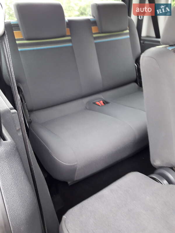 Минивэн Volkswagen Caddy 2013 в Ровно